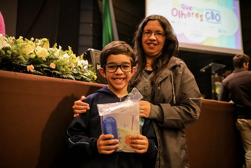 Pequenos Olhares: 320 alunos de Pinhais recebem óculos para impulsionar aprendizado e saúde visual 9 Pequenos Olhares-231