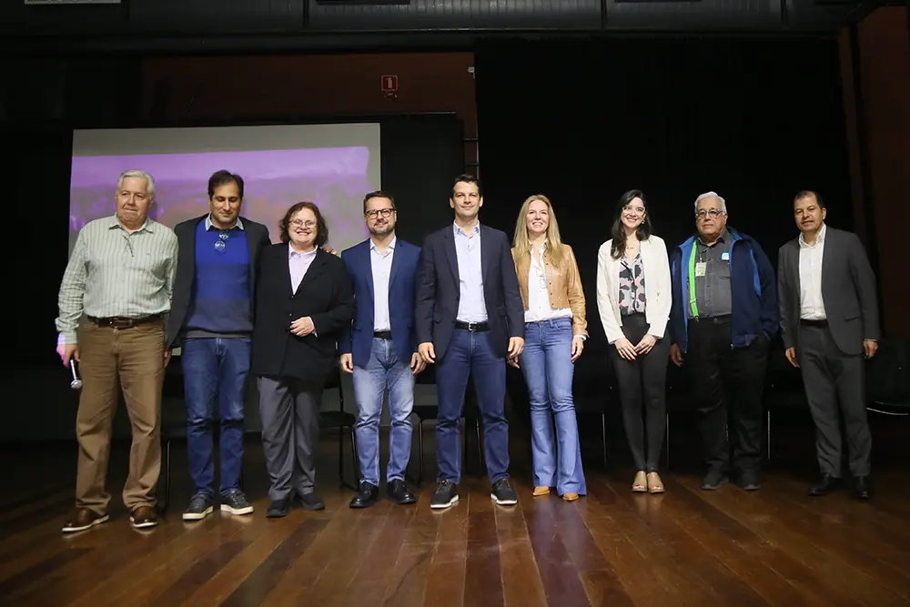 Eduardo Pimentel abre Oficinas do Plano Diretor; planejamento de Curitiba para os próximos 25 anos alinha-se à agenda ONU-Habitat 2 Prefeito Eduardo Pimentel