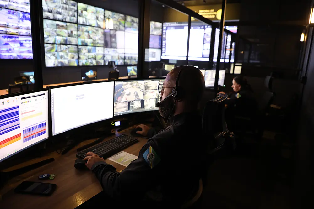 Guarda Municipal de Pinhais supera 14 mil atendimentos em 2025 2 atendimento GM 153 foto yuri martinez pmp 13