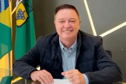 Helder Lazarotto, prefeito de Colombo
