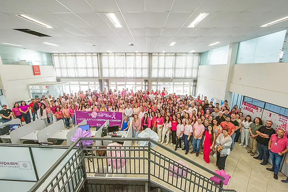 Piraquara inicia Outubro Rosa com tradicional Foto Rosa e Caminhada Simbólica em prol da saúde da mulher 4 piraquara rosa