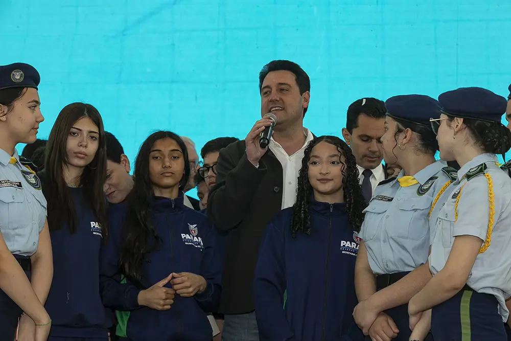 Ratinho Junior investe R$ 33,3 mi em tecnologia: 1.476 telas interativas e 10 mil chromebooks para escolas do Paraná 7 ratinho junior melhorias_educacao_foto_rdziura-3806