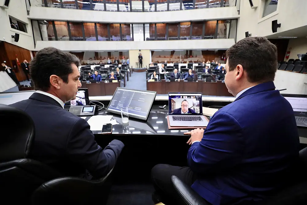 ALEP repassa R$ 3 mi e agiliza ajuda direta a vítimas de tornado no Paraná 2 alep