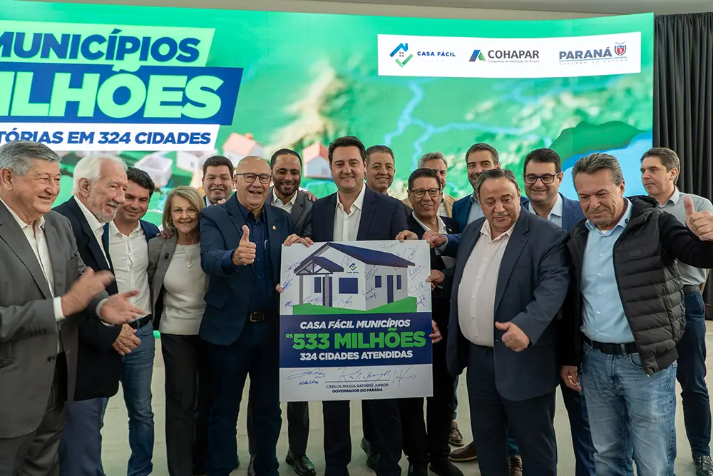 Ratinho Junior anuncia R$ 533 milhões para casas gratuitas em 324 cidades do Paraná 6 casa facil