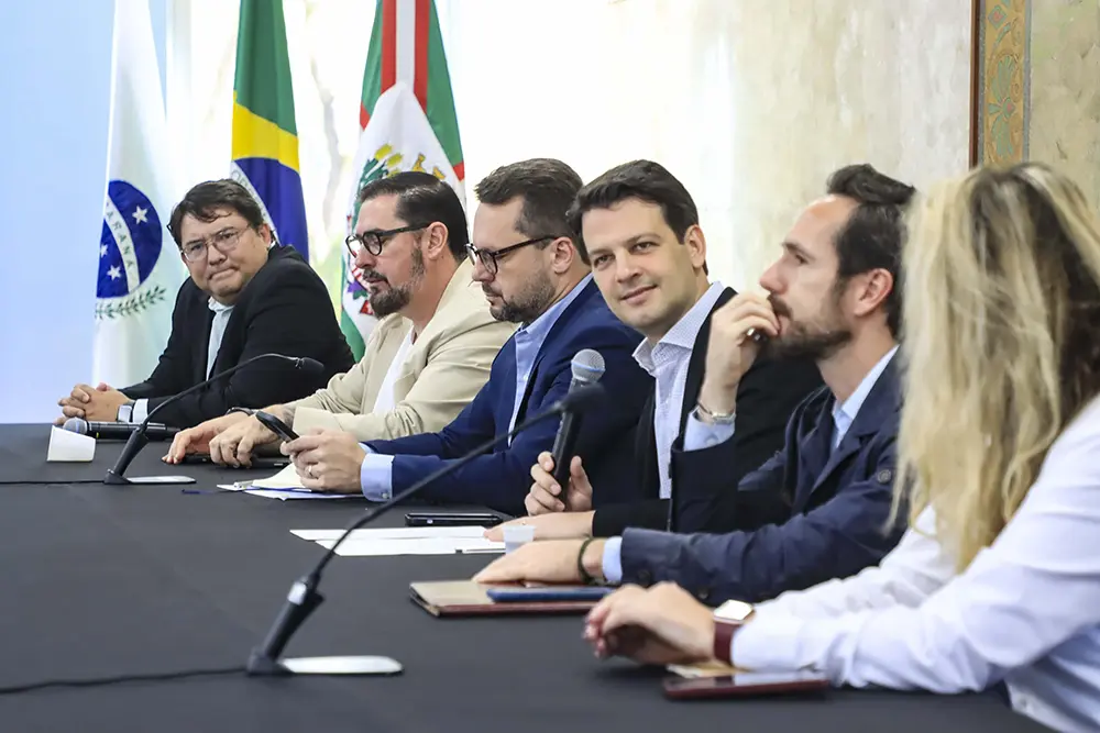 Fiação Subterrânea: Curitiba avança em PPP com BNDES para enterrar 120 km 1 eduardo pimentel