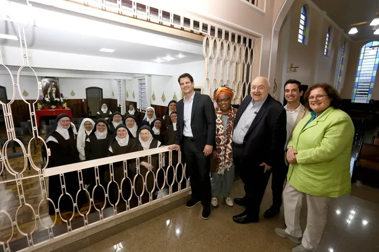 Natal de Curitiba Missa de Abertura com prefeito Eduardo Pimentel e Camerata Antiqua