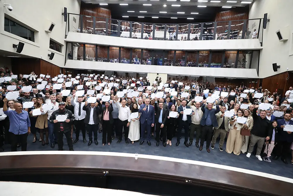 Sessão Solene na ALEP homenageia lideranças que fortalecem a RMC 1 alep