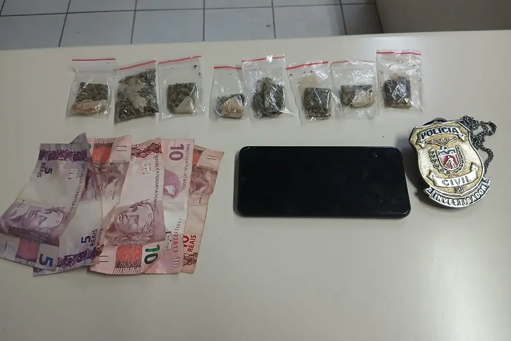 Operação da PCPR e GM em Colombo prende quatro por tráfico 1 operação de saturação