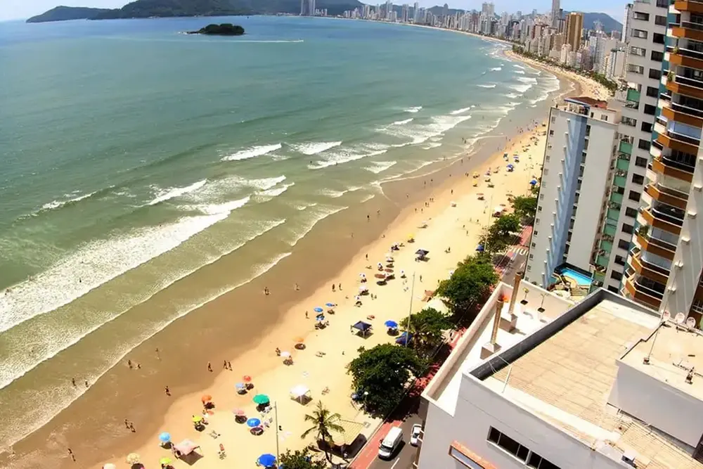 Mercado imobiliário: Balneário Camboriú tem o metro quadrado mais caro do Brasil em 2025 2 Mercado imobiliário Balneário Camboriú