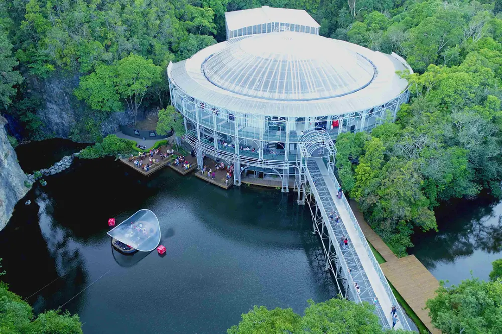 Verão em Curitiba: Guia completo com parques e gastronomia 6 Ópera_2