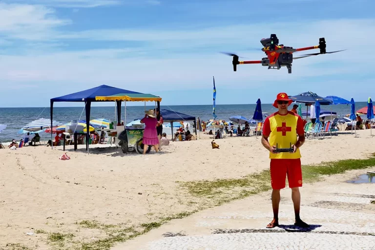 bombeiros e drones