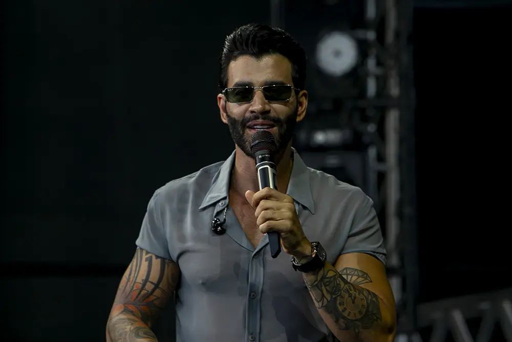 Gusttavo Lima atrai 265 mil pessoas em show recorde em Matinhos 7 Gusttavo Lima