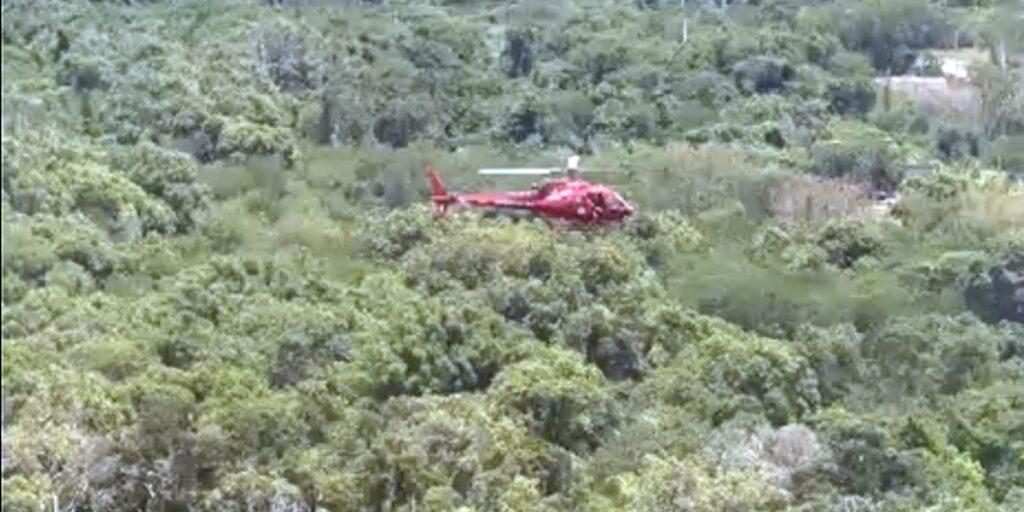 Acidente de helicóptero no Rio: 3 mortos na zona oeste 1 helic Acidente de helicóptero no Rio: 3 mortos na zona oeste