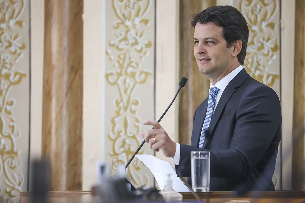 Eduardo Pimentel anuncia R$ 3 bilhões em investimentos e prioridades para Curitiba em 2026 7 Prefeito Eduardo Pimentel