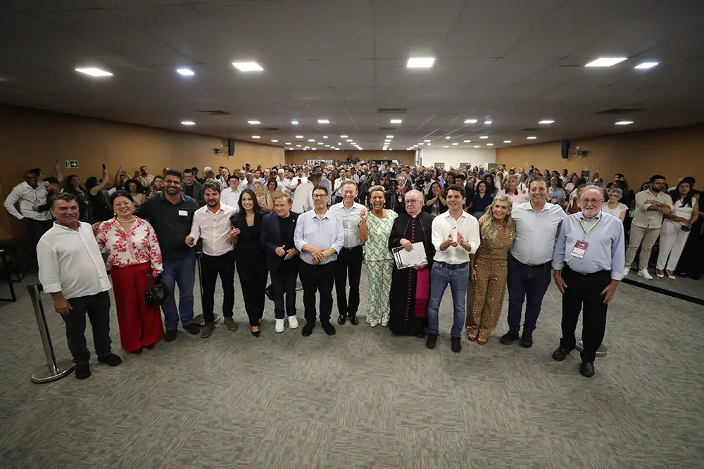 Assembleia Itinerante em Arapongas: Alexandre Curi destaca novos leitos e recebe demandas estruturantes 6 alep