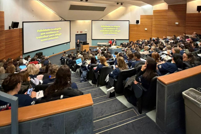 Professores estaduais concluem Ganhando o Mundo no Canadá 2 formatura Professores estaduais concluem Ganhando o Mundo no Canadá