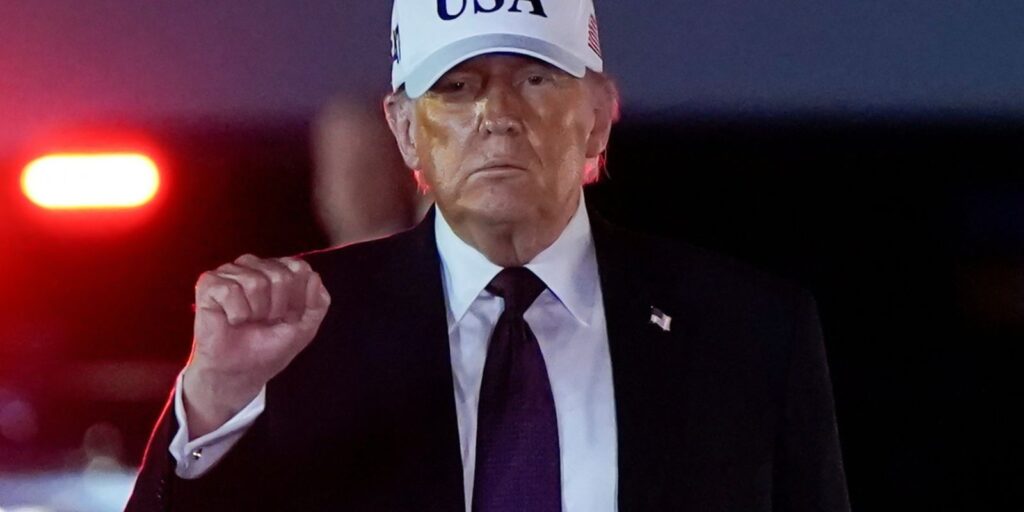 Mercado Financeiro: dólar cai após Trump indicar fim da guerra 6 2026 02 28t031827z 705080933 rc2pujas7bmm rtrmadp 3 usa trump Mercado Financeiro: dólar cai após Trump indicar fim da guerra