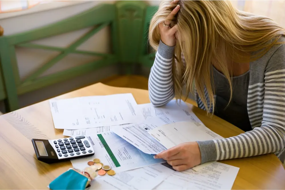 Endividamento das famílias no Paraná recua em fevereiro 6 Endividamento