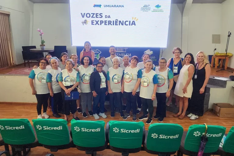 Palestras do programa Vozes da Experiência durante Interiorização da Assembleia em Umuarama