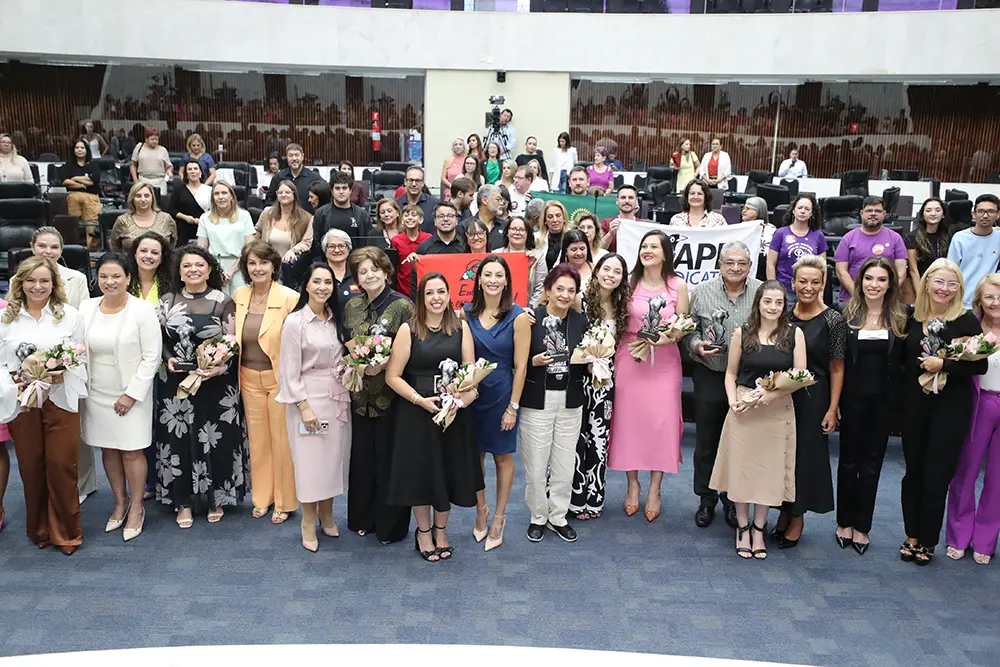 Alep entrega Prêmio Rosy de Macedo Pinheiro Lima a 10 mulheres 4 alep