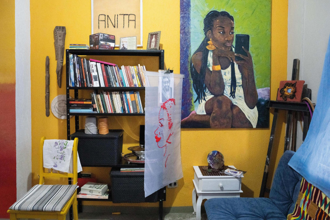 Mulheres artistas do Paraná: novo livro do Museu Paranaense 5 eliana brasil credito foto carla bordin jpg copy copy copy 0 Mulheres artistas do Paraná: novo livro do Museu Paranaense