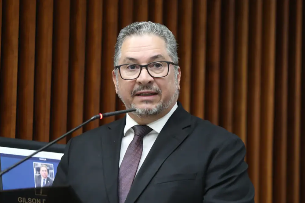 Gilson de Souza critica na Alep absolvição de acusado de pedofilia 1 Deputado Gilson de Souza