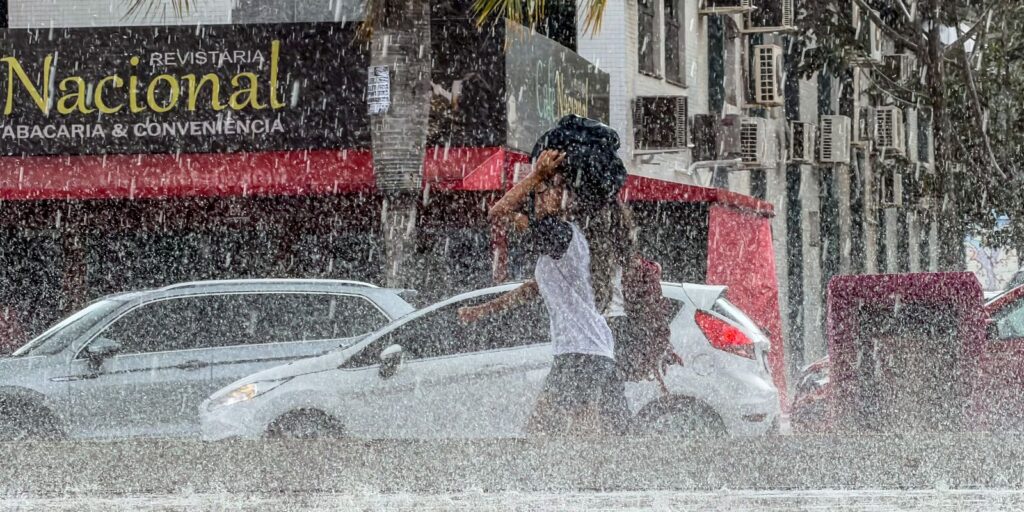 Alerta Laranja de Chuva: regiões afetadas e previsões climáticas 3 img 3072 Alerta Laranja de Chuva: regiões afetadas e previsões climáticas