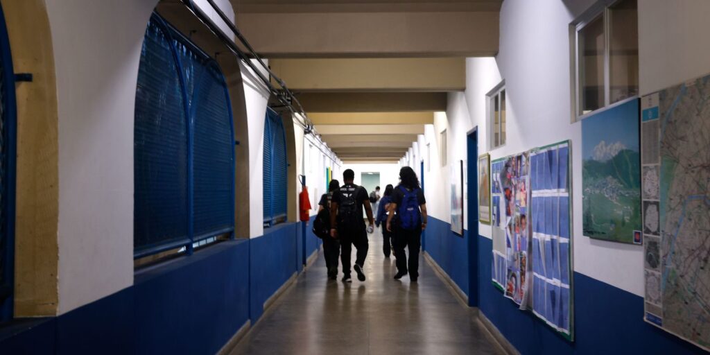 IBGE: bullying escolar atinge 4 em cada 10 adolescentes 4 rbr5002 IBGE: bullying escolar atinge 4 em cada 10 adolescentes