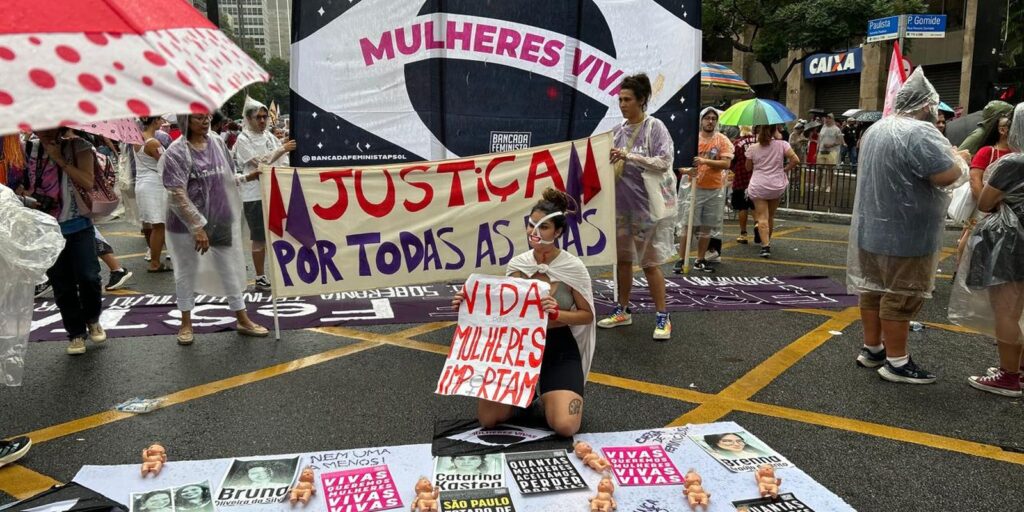 São Paulo: mulheres protestam por fim da violência e escala 6x1 6 whatsapp image 2026 03 08 at 15.20.17 São Paulo: mulheres protestam por fim da violência e escala 6x1