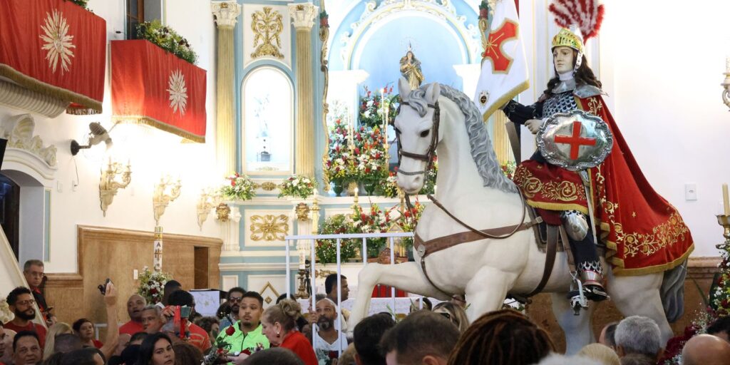 Dia de São Jorge: Fé e tradição no Rio de Janeiro 3 0g0a4448 Dia de São Jorge: Fé e tradição no Rio de Janeiro