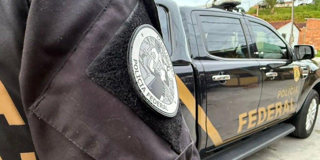 PF apreende 2,5 toneladas de maconha no Paraná 9 86b9cab4 2ff6 4485 abd1 45d80a5218ec PF apreende 2,5 toneladas de maconha no Paraná