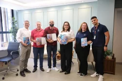 Katreen e Silva, acompanhados do secretário de Desenvolvimento Econômico e Inovação, Ivaldo Sá Barreto Filho, do diretor de Indústria e Comércio, Tomé Pasche, e do agente Felipe Souza, visitaram a prefeita Rosa Maria recentemente
