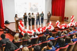 Durante o encontro, a prefeita Rosa Maria destacou a importância do ensino como ferramenta de transformação social