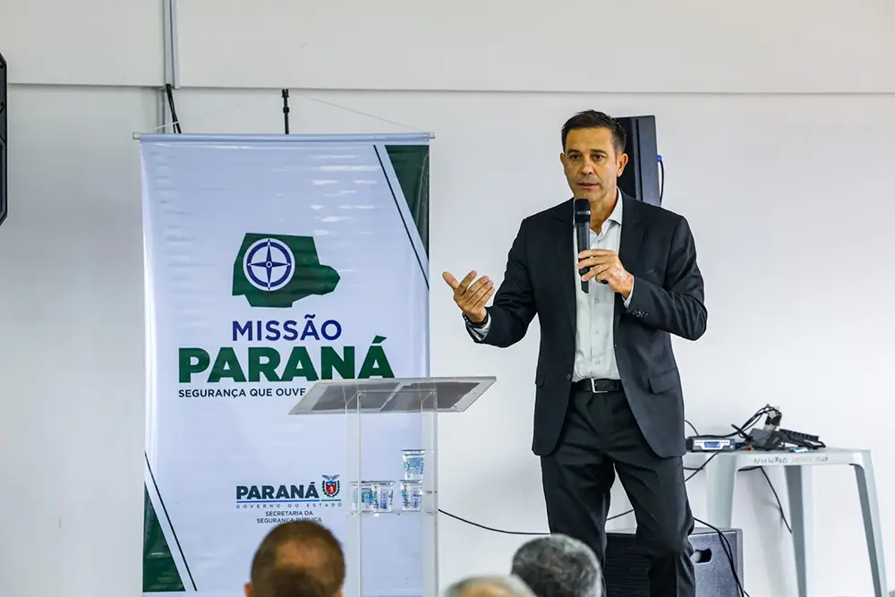 SESP/PR celebra queda nos índices de crimes em encontro realizado em Colombo 4 Secretário Saulo Sanson apresenta indicadores de criminalidade da RMC em Colombo