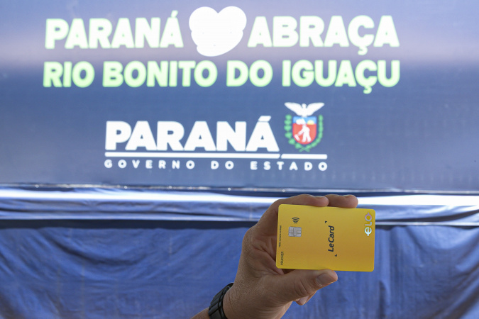 Estado entrega cartões de Reconstrução em Rio Bonito do Iguaçu 1 rbi entrega cartao foto rdziura 0195 Estado entrega cartões de Reconstrução em Rio Bonito do Iguaçu