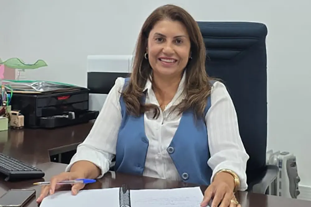 Educação em Pinhais: inclusão, investimentos e qualidade como prioridades da gestão 2 Rosangela Batista da Silva Duarte, secretária de Educação de Pinhais
