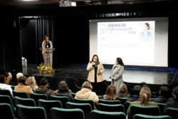 A prefeita Rosa Maria participou da abertura do evento voltado aos profissionais da saúde
