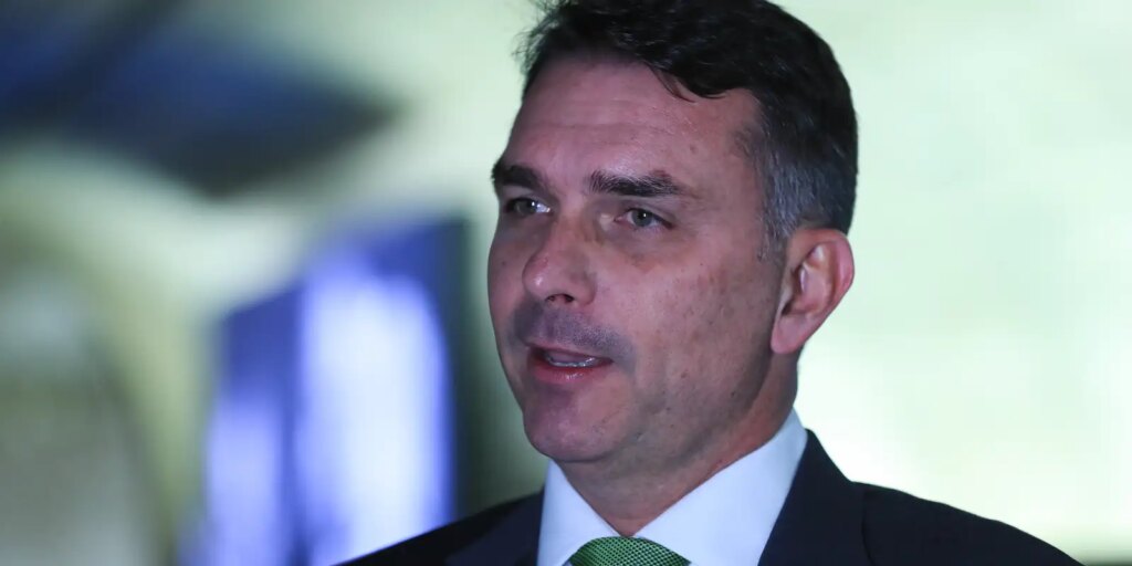 Flávio Bolsonaro e Banqueiro Preso: Deputados pedem investigação 1 lula4809 0 Flávio Bolsonaro e Banqueiro Preso: Deputados pedem investigação