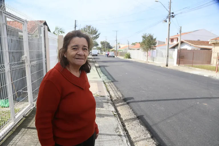 Para a moradora da Rua Ten. José Ribas Kendrick, Elza Correia, a situação antiga prejudicava os veículos e aumentava o trabalho doméstico