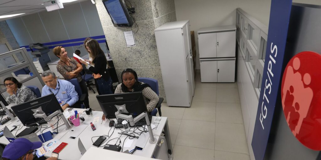 Abono Salarial PIS/Pasep 2026: Calendário e Requisitos 5 1066132 120 2018022017 pzzb9625 Abono Salarial PIS/Pasep 2026: Calendário e Requisitos