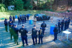 Integrantes da corporação participam de instrução teórica e prática coordenada por oficiais do 29º Batalhão da Polícia Militar do Paraná