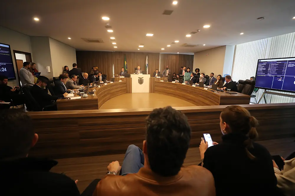 CCJ analisa recursos contra suspensão de deputado Renato Freitas 8 Reunião da CCJ ocorreu na tarde do dia 16, terça-feira, no Auditório Legislativo da Assembleia