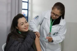 Unidades de saúde em Campina Grande do Sul oferecem vacinação gratuita contra o sarampo para toda a população