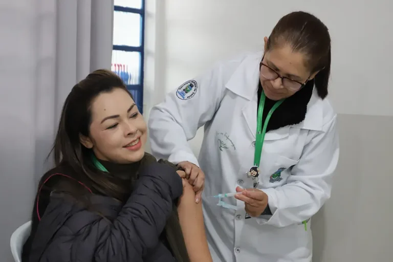 Unidades de saúde em Campina Grande do Sul oferecem vacinação gratuita contra o sarampo para toda a população