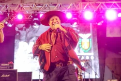 Apresentações musicais regionais e nacionais fizeram parte da programação especial