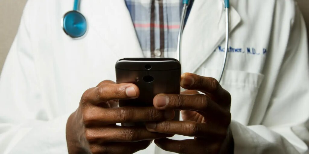 Enamed: requisito Essencial para Médicos no Brasil 1 national cancer institute l8twzt4ccvq unsplash Enamed: requisito Essencial para Médicos no Brasil