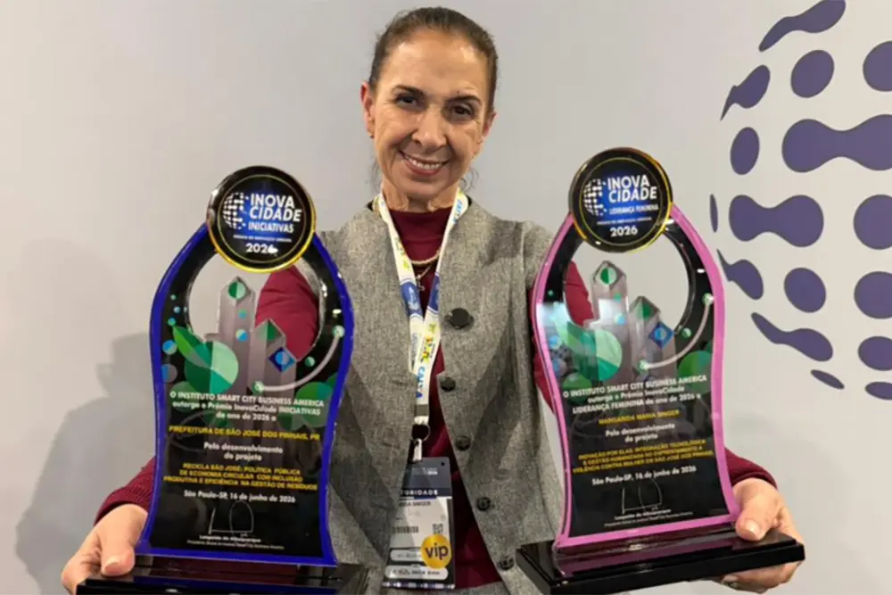 A prefeita Nina Singer recebeu o Prêmio InovaCidade 2026 em São Paulo, consolidando as políticas de proteção e inovação de São José dos Pinhais