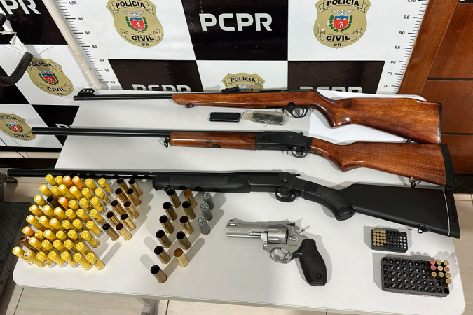 PCPR prende seis e apreende arsenal em operação contra comércio ilegal de armas 2 pcpr prende seis pessoas e apreende arsenal durante operacao contra comercio ilegal de armas5 PCPR prende seis e apreende arsenal em operação contra comércio ilegal de armas