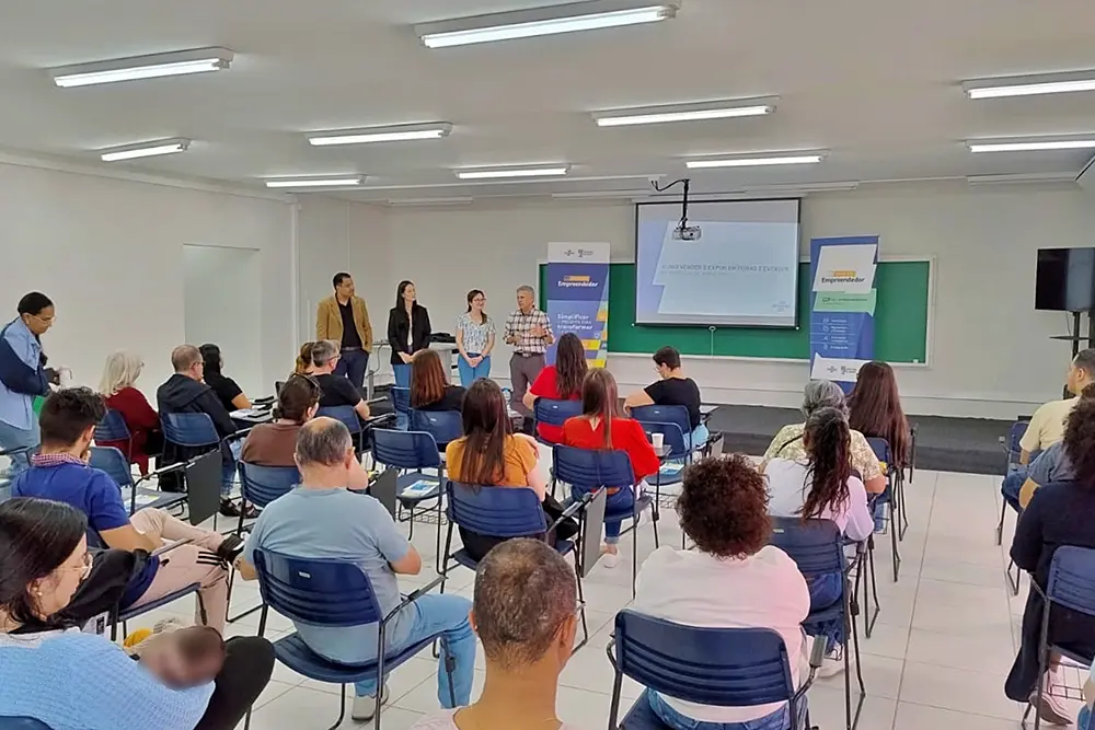 Pinhais capacita empreendedores para grandes feiras e eventos 2 Capacitação realizada em parceria com o Instituto Federal do Paraná prepara feirantes e pequenos empresários