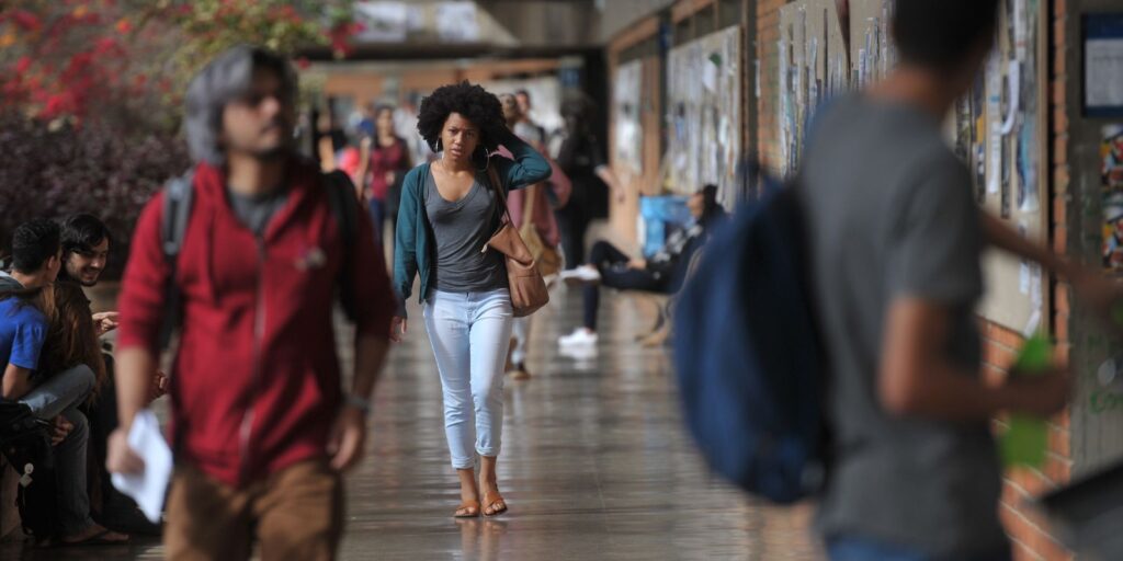 cotas unb 1 Estudantes Pais: Desafios e abandono na educação superior